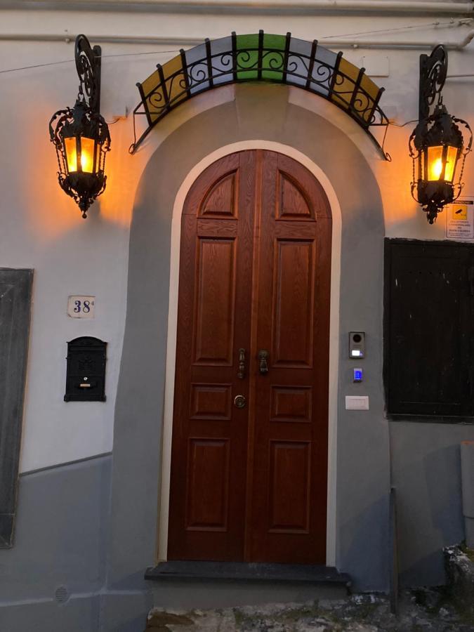 Le Petit Palais - Naples Bed & Breakfast Exterior photo